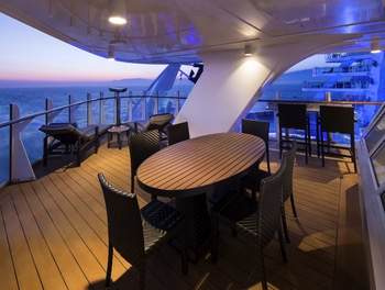 AquaTheatre Suite with Large Balcony - 2 Bedroom